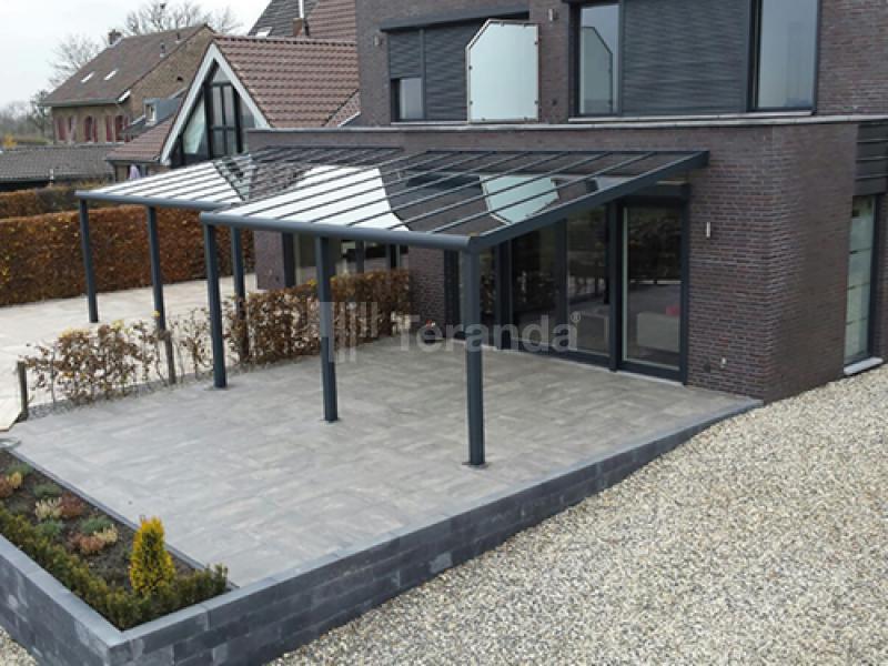 Teranda Aluminium Terrassenüberdachung mit Eindeckung aus Glas